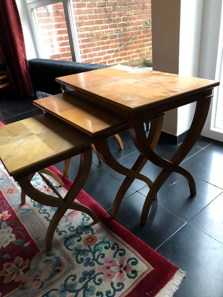 3 tables gigognes a renover, Maison & Meubles, Tables | Tables de salon, Annees 30, 50 à 100 cm, Enlèvement, Utilisé