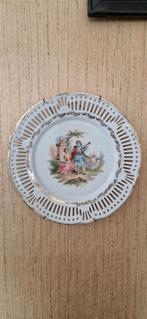 Assiettes anciennes décoratives, Antiquités & Art, Enlèvement ou Envoi