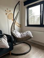 Hangstoel inclusief onderstel en kussens, Ophalen, Zo goed als nieuw, Binnen