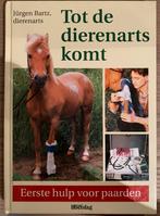 J. Bartz - Tot de dierenarts komt, Boeken, Sportboeken, J. Bartz, Gelezen, Ophalen of Verzenden