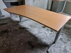 Grote professionele bureautafel, Ophalen