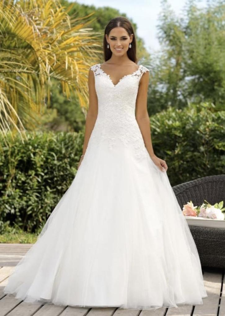 A lijn trouwjurk Lilly Bridal maat 34, 36, 38, Kleding | Dames, Trouwkleding en Trouwaccessoires, Nieuw, Trouwjurk, Ophalen of Verzenden