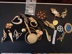 un tas de broche vintage, Neuf, Enlèvement ou Envoi, Moins de 4 cm, Cuivre