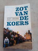 Manu Adriaens - Zot van de koers, Livres, Livres de sport, Comme neuf, Enlèvement ou Envoi, Manu Adriaens