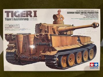 Tamiya 1/35 35227 German Tiger I tank Afrika Initial beschikbaar voor biedingen