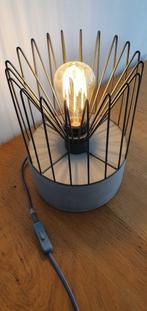 decoratie lamp beton industriële look, Huis en Inrichting, Lampen | Hanglampen, Minder dan 50 cm, Metaal, Zo goed als nieuw, Ophalen