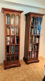 2 boekenkasten in wortelhout, Huis en Inrichting, Ophalen, Zo goed als nieuw