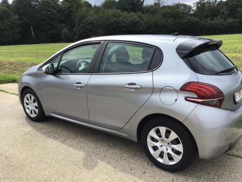 Peugeot 208 LIKE 1,2 Es. 68  CV  15000 KLms, Auto's, Peugeot, Particulier, ABS, Adaptive Cruise Control, Airbags, Airconditioning