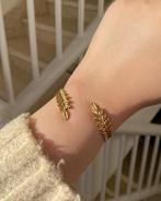 Bracelet feuille doré 18K  élégance naturelle, Ophalen of Verzenden, Zo goed als nieuw