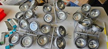 MODULAR: 6x 4 plafondlampen (incl driver en LED lamp) beschikbaar voor biedingen
