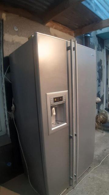 frigo usa inox LG fonctionne très bien  ! beschikbaar voor biedingen