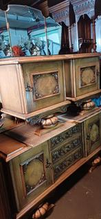 Antiek bolpoot nachtkastjes en commode met spiegel, kaptafel, Enlèvement