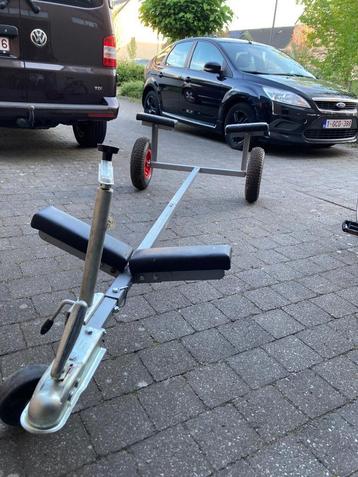 Boot trailer voor rubberen boten  beschikbaar voor biedingen