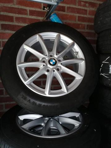 BMW Style 471 d'origine de 16 pouces avec pneus d'été 