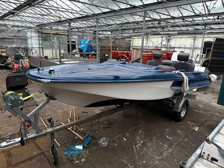 Vega 410 Speedboot met 35pk Evinrude motor + Trailer, Watersport en Boten, Speedboten, Gebruikt, Overige brandstoffen