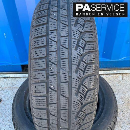 2x Pirelli Sotto Zero 205 55 17 winterbanden met 7,5 mm, Auto-onderdelen, Banden en Velgen, Banden en Velgen, Winterbanden, 17 inch
