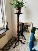 Pair of British Colonial Mahogany Torchères, Ophalen