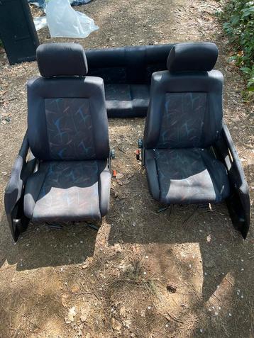 Volkswagen polo coupe 86c 2F interieur  beschikbaar voor biedingen