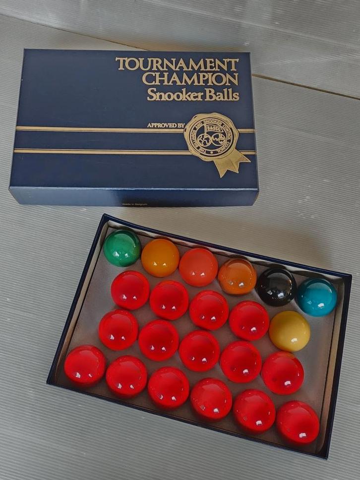 Snooker ballen Tournament Champion B&SCC, Sport en Fitness, Biljarten en Poolen, Zo goed als nieuw, Keu of Ballen, Ophalen of Verzenden
