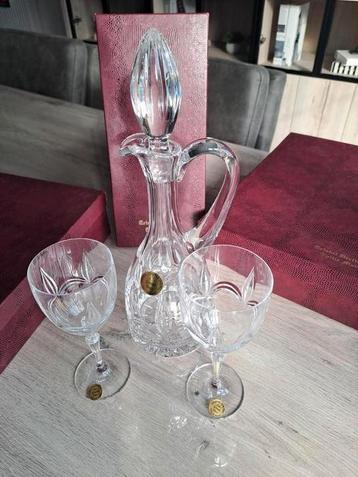 Kristal Les Grands Duc:mondgeblazen en handgeslepen kristal  beschikbaar voor biedingen