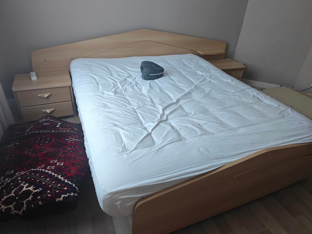 Chambre a coucher a donne, Enlèvement