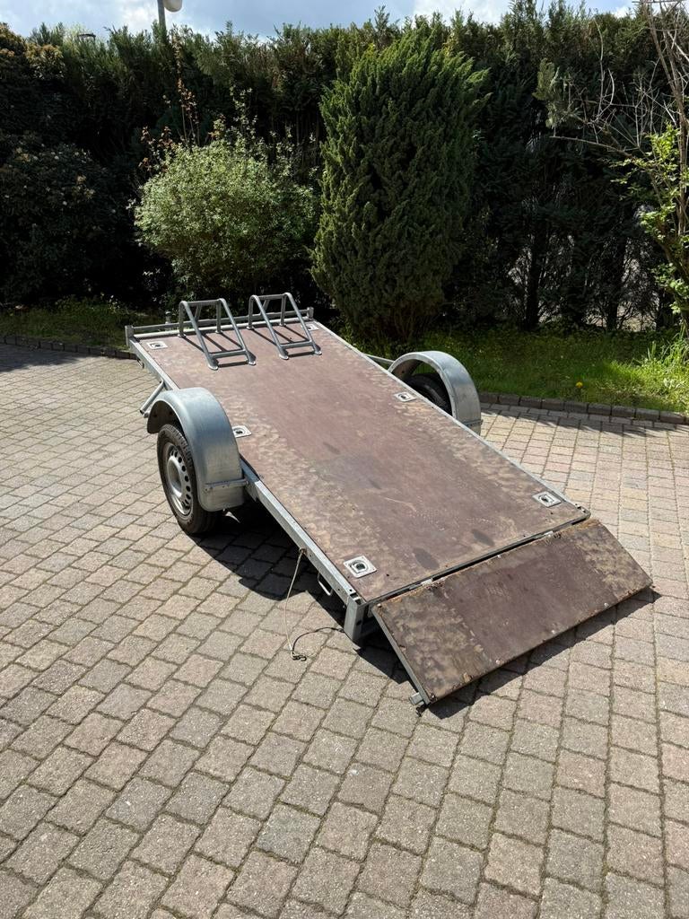 Moto aanhangwagen, Ophalen, Zo goed als nieuw