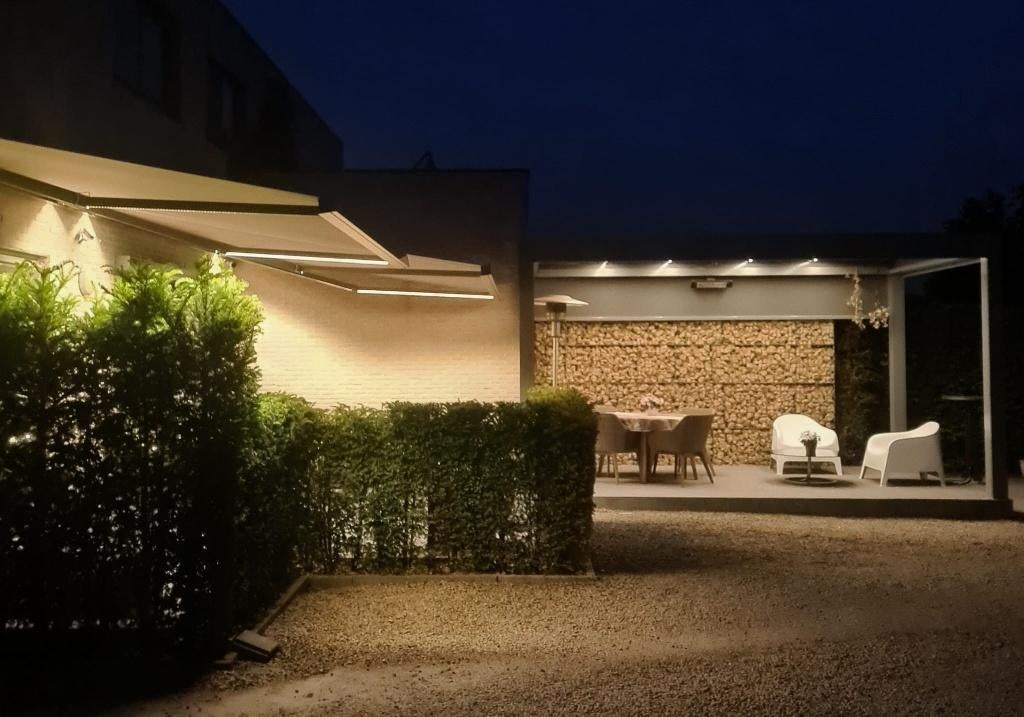 Zonnescherm Brustor, Tuin en Terras, Zonneschermen, Ophalen, 450 cm of meer, Elektrisch, Zo goed als nieuw