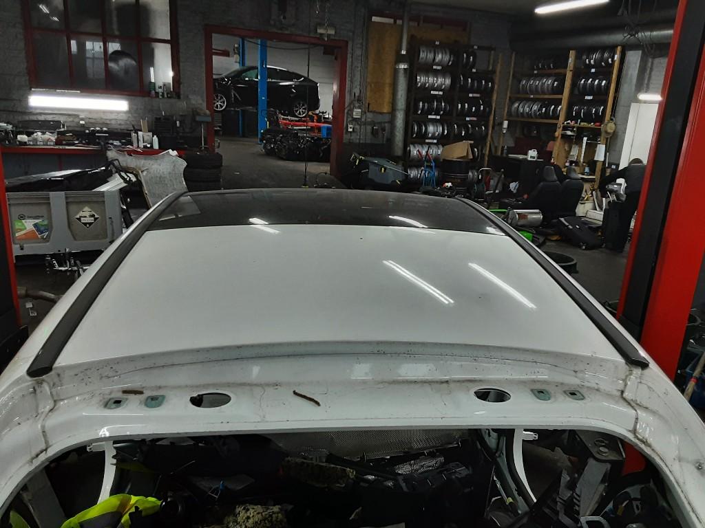 DIVERS TOIT Mercedes-Benz A (177.0) (01-2018/12-2026), Mercedes-Benz, Mevr. I. Hauben, Utilisé, Rue de l'Espoir 34 34
4030  GRIVEGNÉE, BE