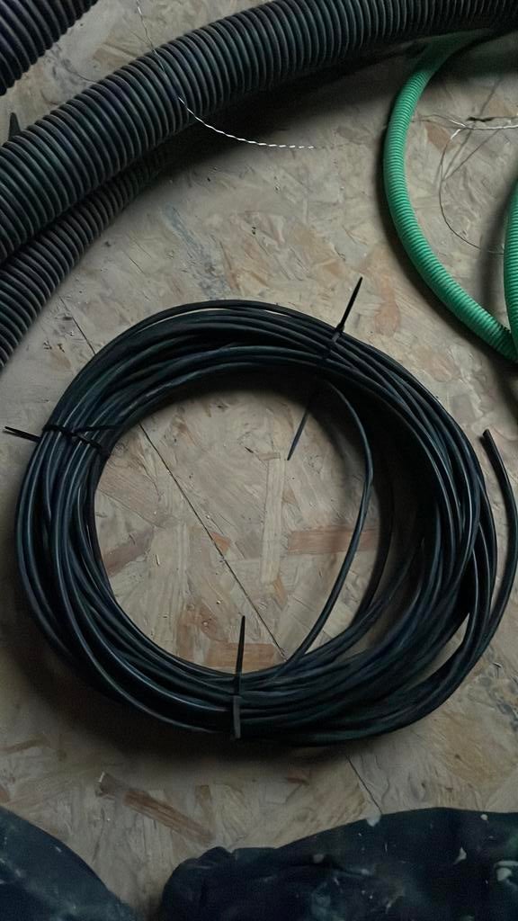 Mooie rest solar kabel zonnepannelen + aardingskabel, Ophalen