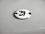Ancienne petite plaque ovale émaillée de meuble - Nr 29, Antiquités & Art, Enlèvement ou Envoi