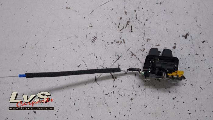 Mécanique de verrouillage hayon d'un Audi Q7, Autos : Pièces & Accessoires, Carrosserie & Tôlerie, Audi, Utilisé, 3 mois de garantie