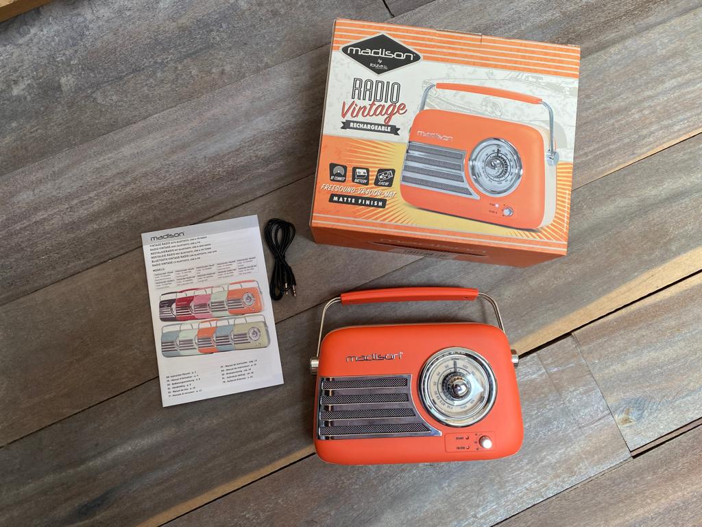 Madison VR400R Vintage Radio 30W Subwoofer USB FM Nieuw, Verzenden, Nieuw, Radio