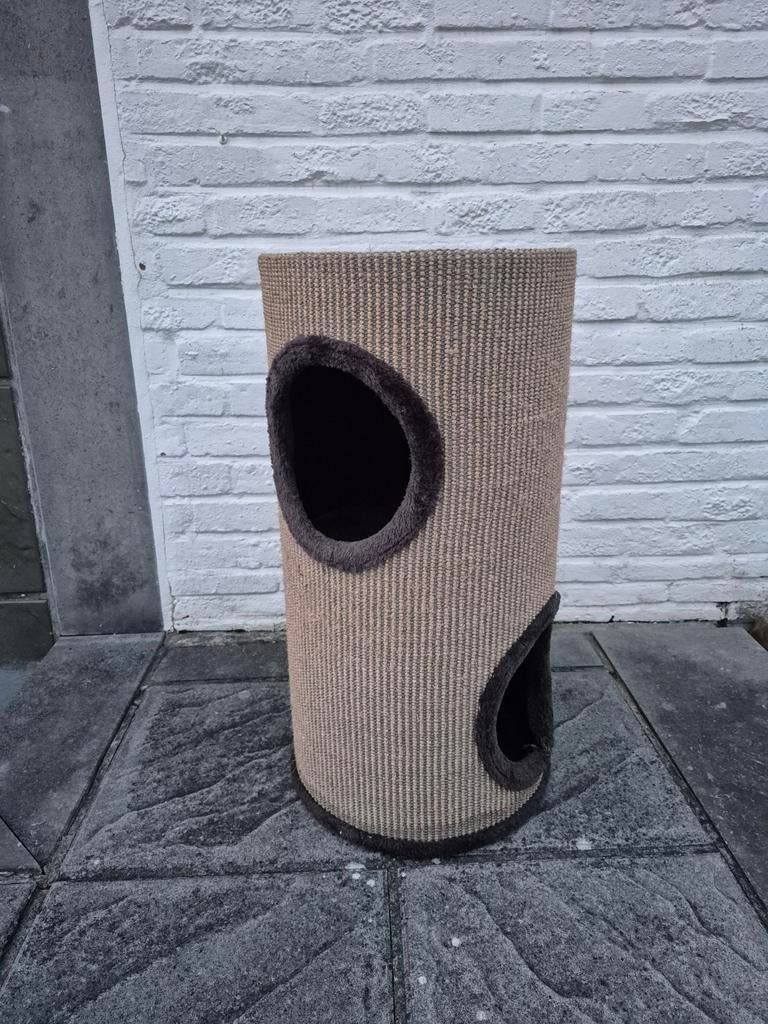 Krabton  met 2 gaten . Afmetingen : 37x70cm, Animaux & Accessoires, Meubles griffoirs pour chats, Griffoir, Enlèvement