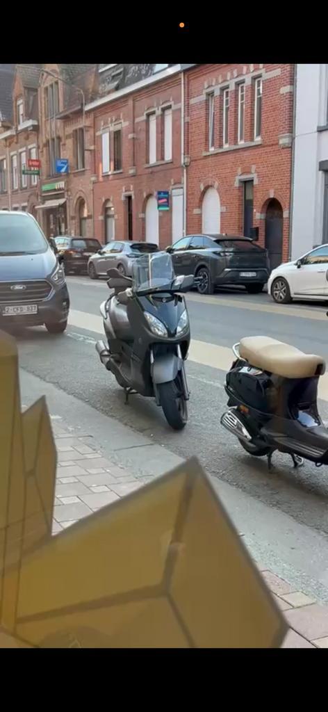 Yamaha Xmax 125 avec moteur 250cc scooter moto a1, Motos, Motos | Yamaha, Particulier, Scooter, jusqu'à 11 kW, 1 cylindre, Permis Moto A1 minimum