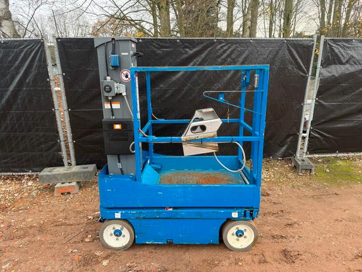 Masthoogwerker Skyjack SJ12 (5,6m), Doe-het-zelf en Bouw, Lieren en Takels, Ophalen