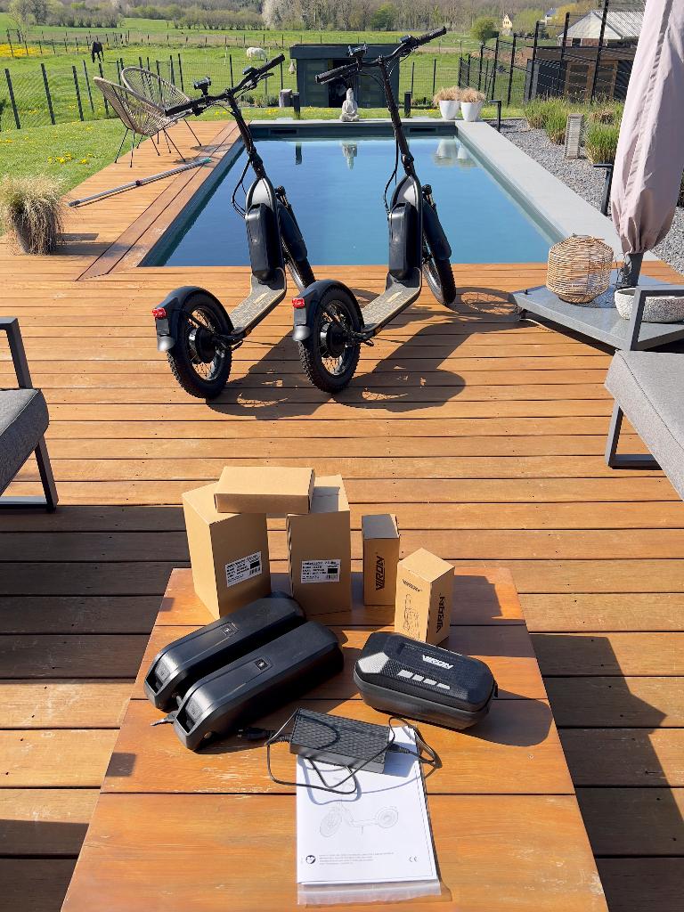 2 Trottinettes Élec Grandes Roues NEUVES garantie 09/2027, Fietsen en Brommers, Steps, Nieuw, Ophalen