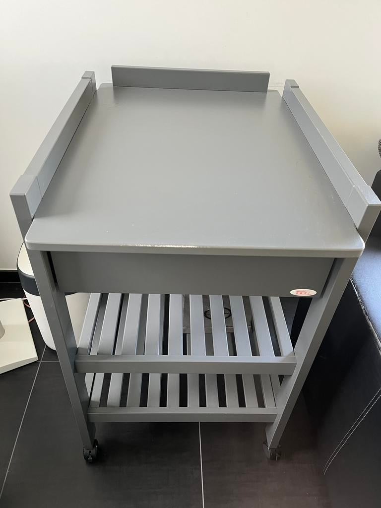 Verzorgingstafel, Ophalen, Gebruikt