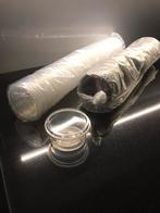 Plastic potje met deksel., Ophalen