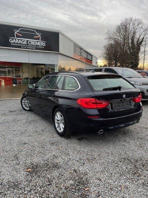 1 Jaar garantie BMW 518 Touring Diesel Automaat, Auto's, Achterwielaandrijving, 4 cilinders, Blauw, Leder