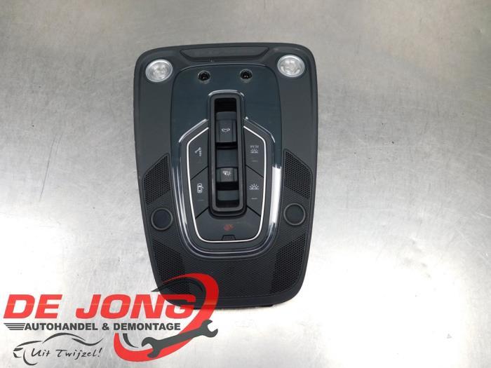 Eclairage intérieur avant d'un Audi Q7, -, 3 mois de garantie, Audi, Utilisé