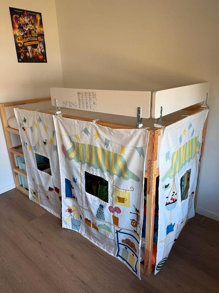 Great Children's Bunk bed with matress and safe Guards, Huis en Inrichting, Slaapkamer | Bedden, Zo goed als nieuw, Eenpersoons