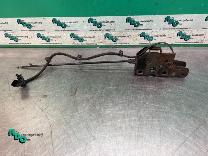 Mécanique de verrouillage capot d'un Seat Altea (Altea 05-), Autos : Pièces & Accessoires, Carrosserie & Tôlerie, Seat, Utilisé