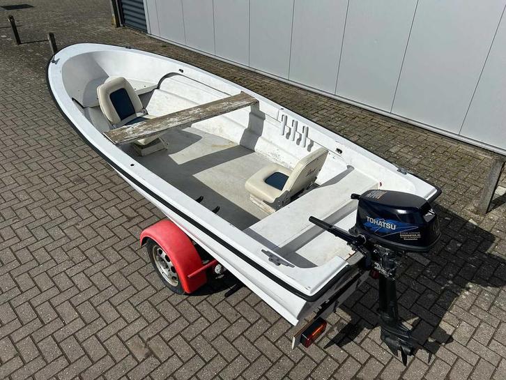 Placom 400 Polyester Boat avec 6 CV Tohatsu 4 temps et remor, Sports nautiques & Bateaux, Bateaux de pêche & à console, Utilisé