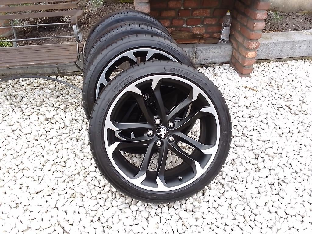 19 Peugeot-wielen, Auto-onderdelen, Banden en Velgen, Velg(en), Zomerbanden, 19 inch, 235 mm, Gebruikt, Ophalen