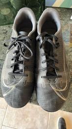 Nike voetbalschoenen, Ophalen of Verzenden, Zo goed als nieuw, Schoenen
