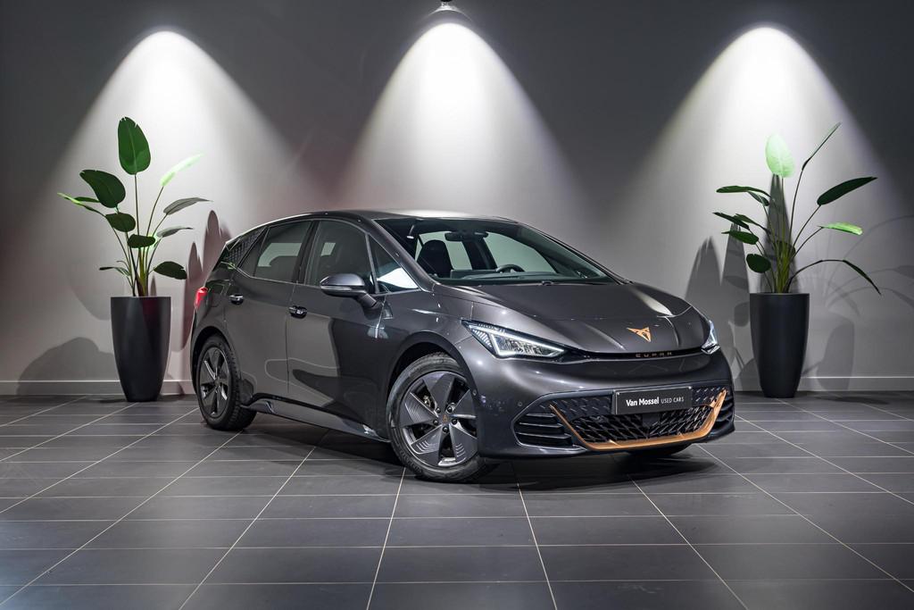 CUPRA Born 58kWh 150kW CARPLAY | CAMERA | ZETELVERWARMING, Auto's, Cupra, Automaat, Gebruikt, Zwart, 1736 kg