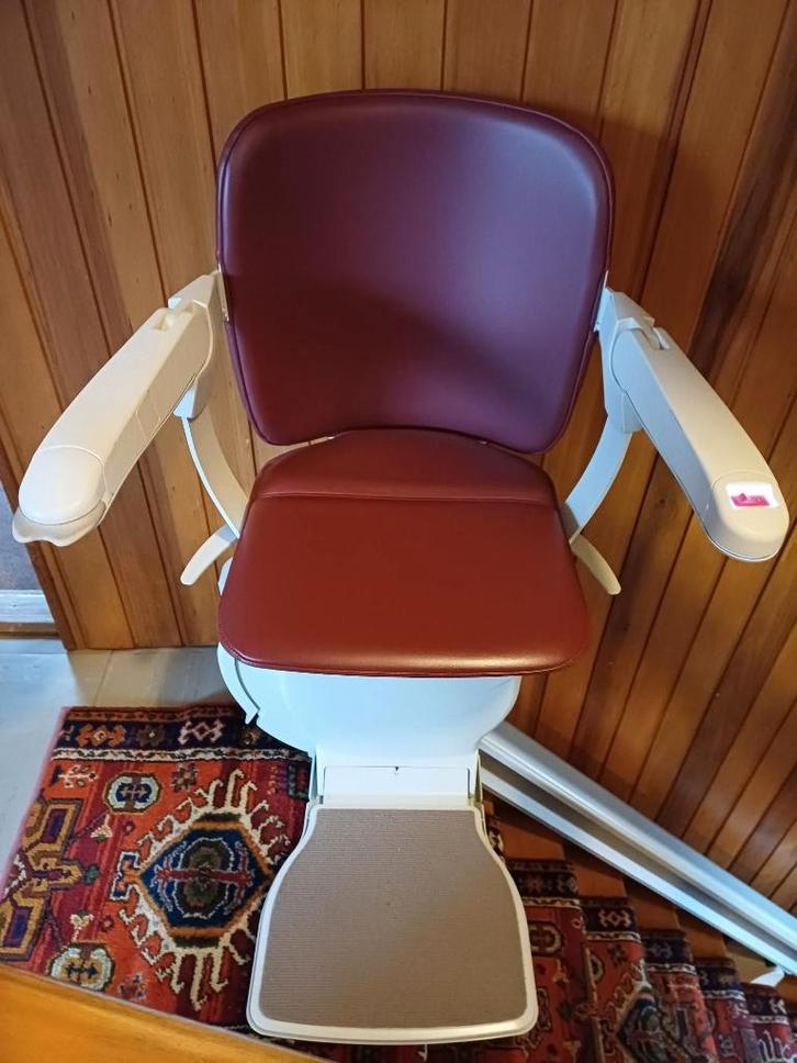 Traplift Stannah, Diversen, Trapliften, Zo goed als nieuw, Recht, Ophalen