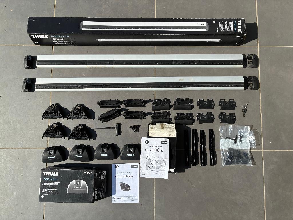 Kit barres de toit pour voiture BMW Thule WingBar Evo 118, Autos : Pièces & Accessoires, Enlèvement, Utilisé