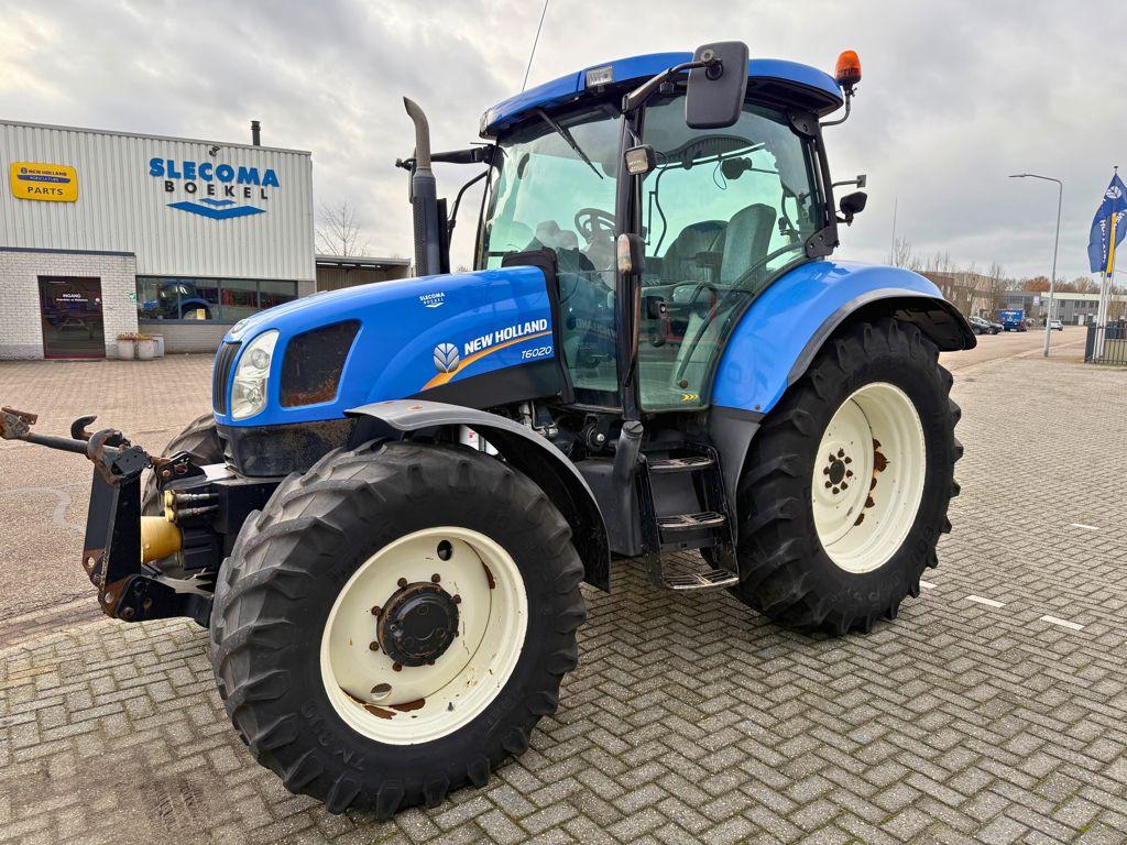 New Holland T6020 Elite Supersteer, Utilisé, 80 à 120 ch, New Holland, 7500 à 10000