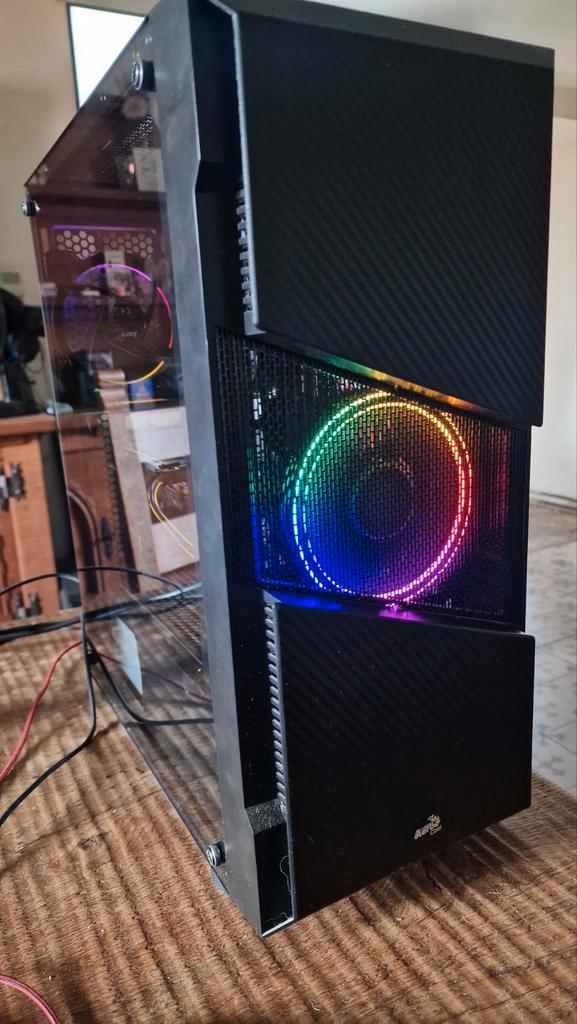 Pc gamer, Informatique & Logiciels, Ordinateurs de bureau, Comme neuf, 4 Ghz ou plus, HDD, 16 GB, Avec carte vidéo, Avec moniteur